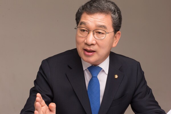 신정훈 국회 행정안전위원장